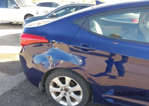 2013 Hyundai Elantra Limited from USA, damaged, VIN 5NPDH4AE4DH253827